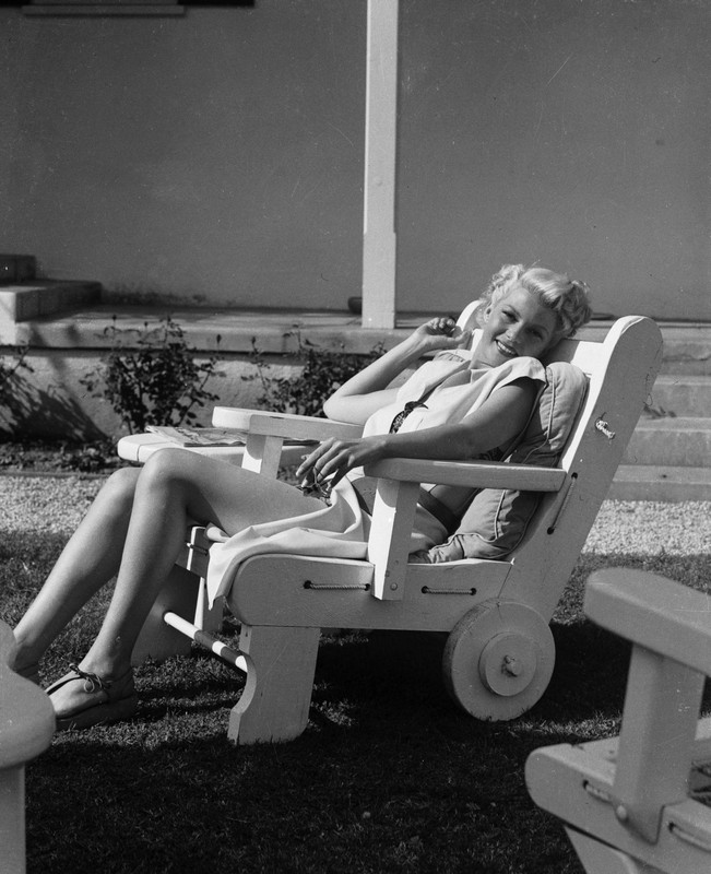 rita_hayworth_h58