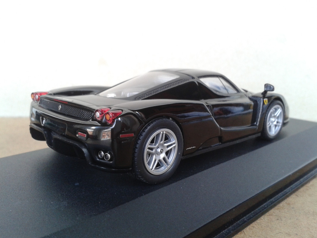 2002 Ferrari Enzo (Hot Wheels Elite) (10)