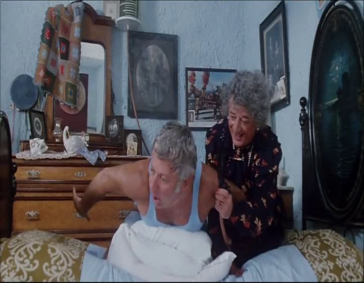 Fracchia-la-belva-umana-1981-DVDRip-3.pn