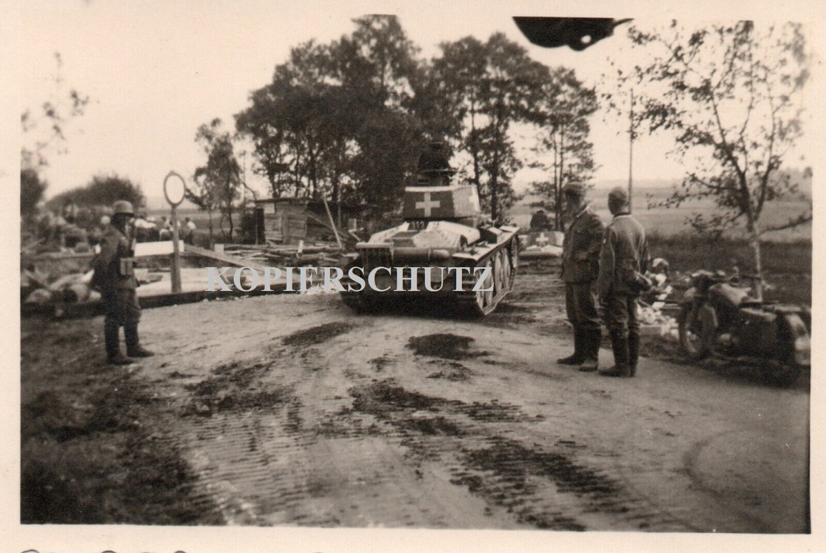 Polen 1939 Panzer Abt.67 v. Lodz Sdkfz Kette Panzerwagen Straßensperre
