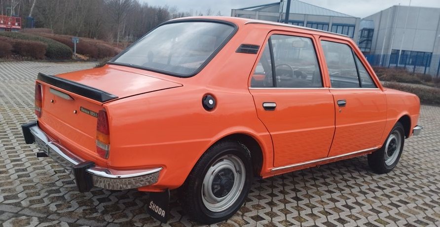 Skoda-105L