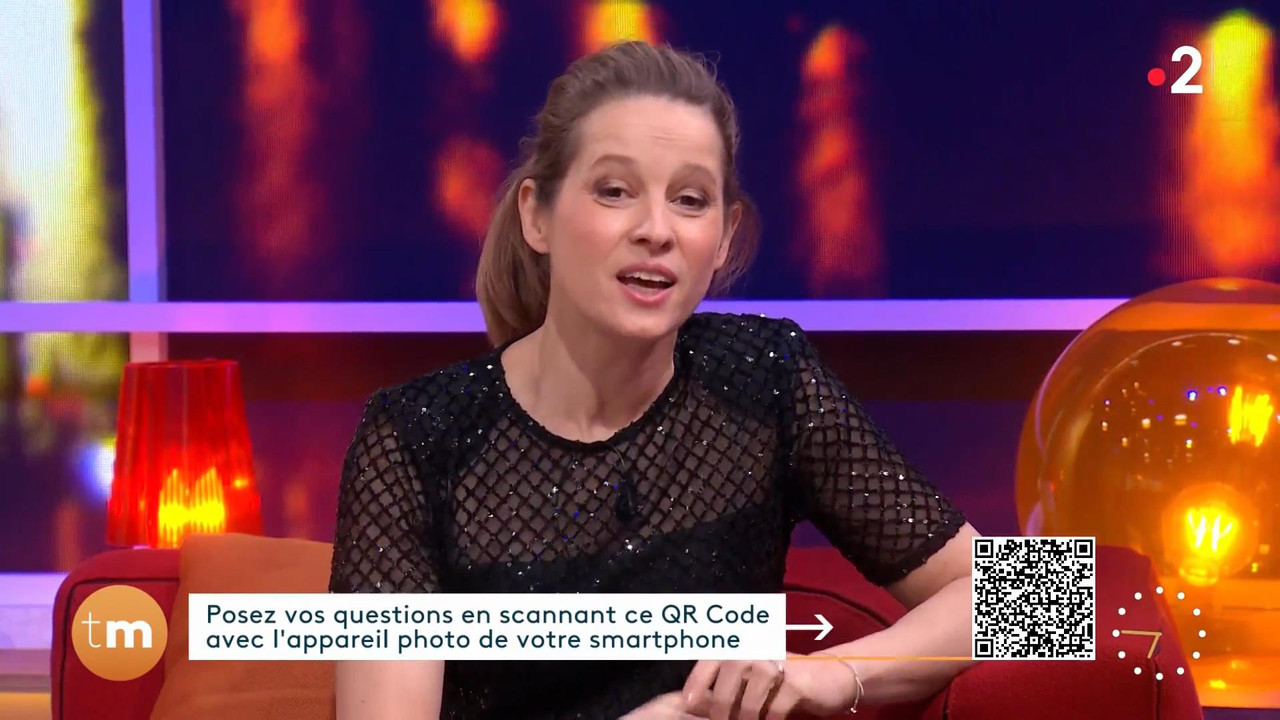 Maud Descamps 2021-12-26.mp4_snapshot_00.52_[2021.12.29_00.13.29]