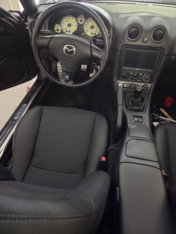 [Immagine: 9s1PTZb-JT2e1d-VXCh-DHd-IQ.jpg]