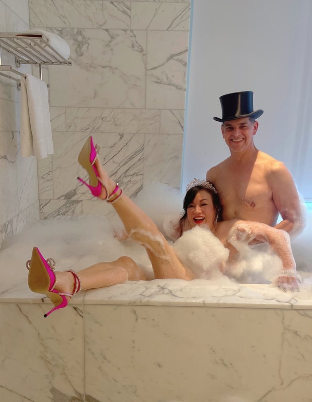 Jennifer-Tilly-Feet-7017428