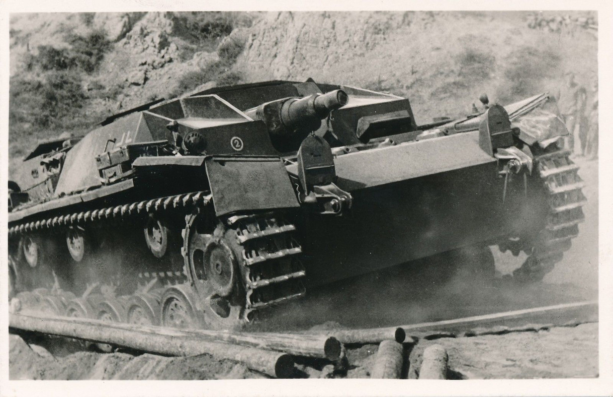 StuG Sturmgeschütz Panzer Tank Front