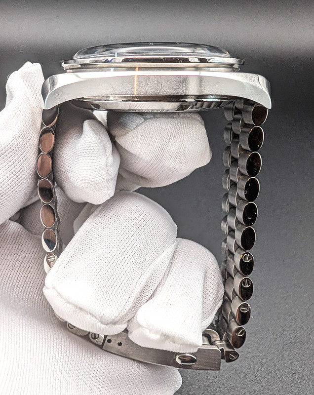 PXL_20250809_004613731