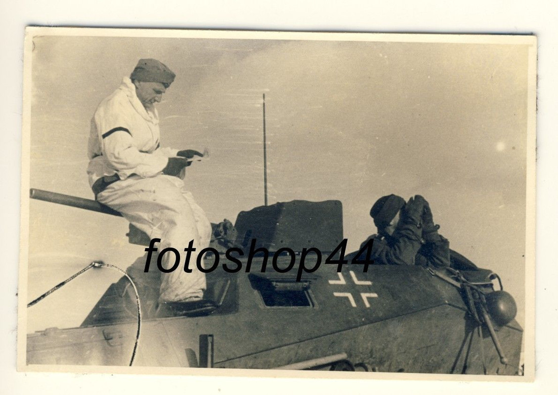 WH SdKFZ mit Aufbau Pak Geschütz Wintertarn Panz