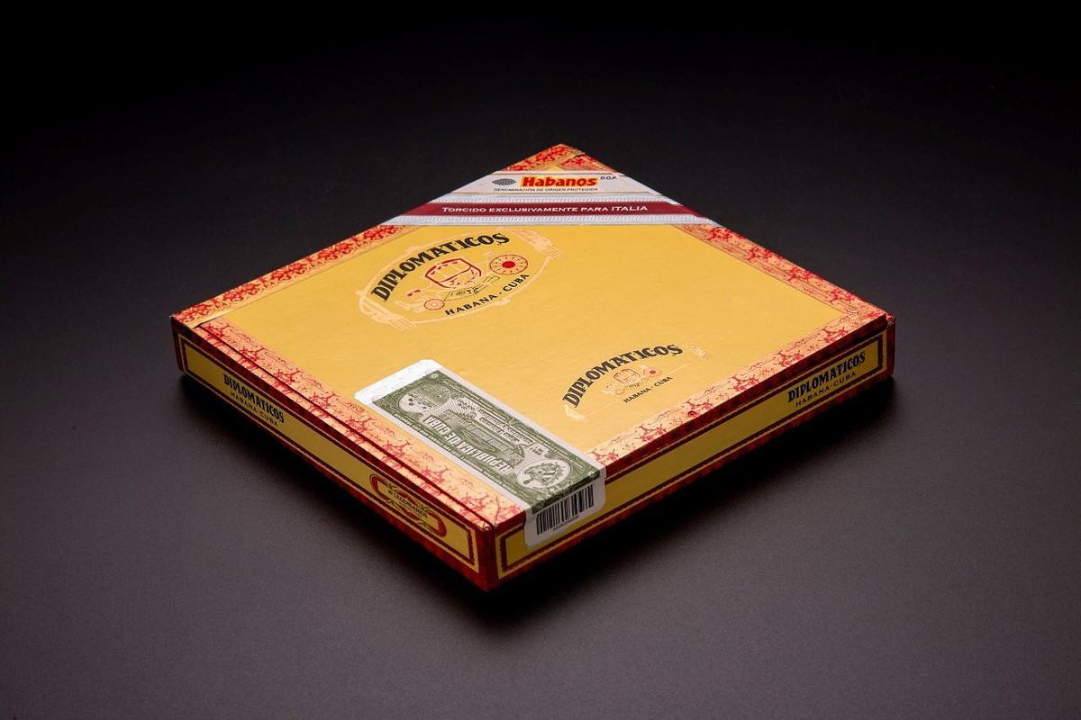 Diplomaticos-Legendario-Edicion-Regional-Italia-2023-1(1)