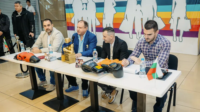 Петър Лесов и Детелин Далаклиев вдъхновиха плевенчани