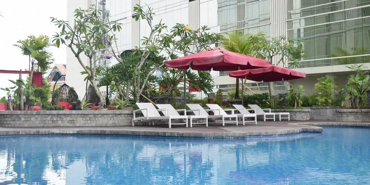 Kolam renang The Alana Yogyakarta Hotel & Convention Center