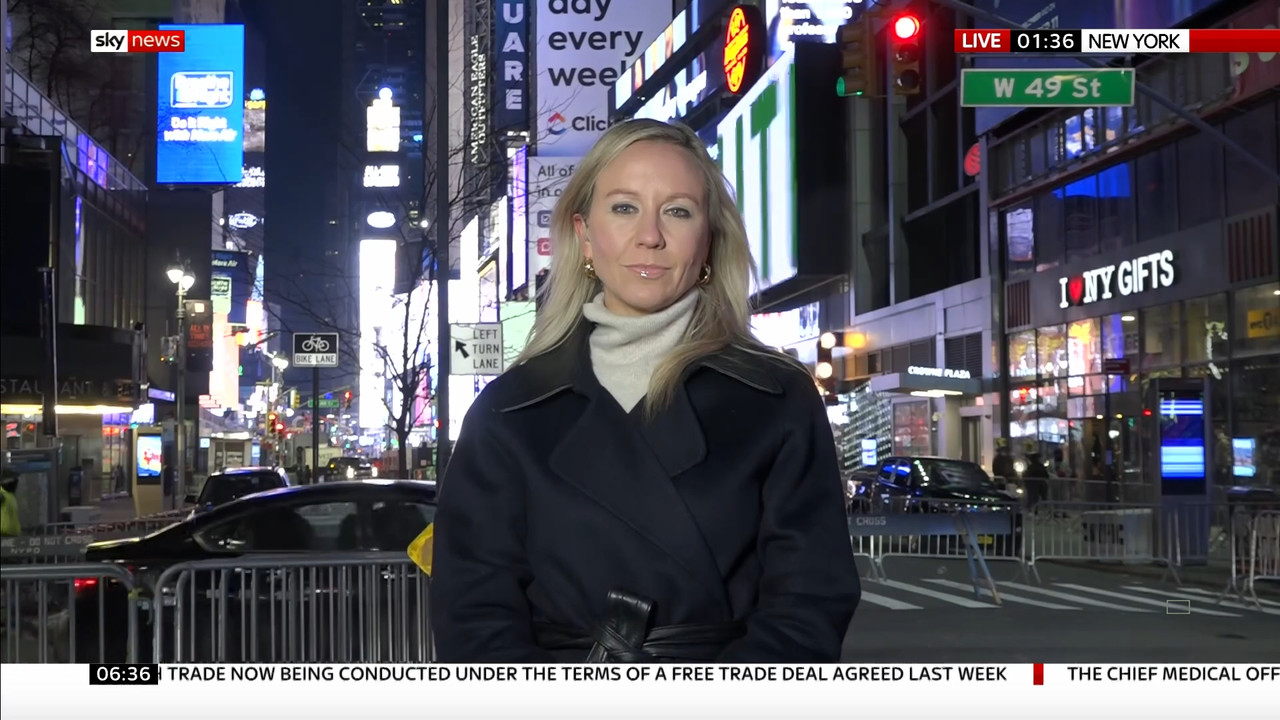 01.01 - 06.00.00 - Sky News @ Breakfast. Latest news headlines, compr..._001.ts_snapshot_02.01.426