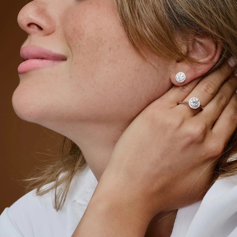 What Makes Diamond Stud Earrings So Alluring