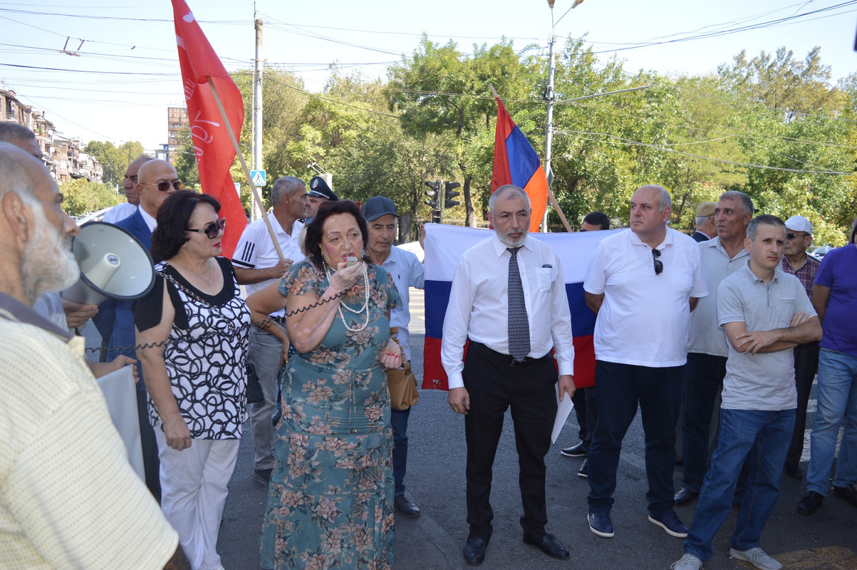 397325150_2661040707361745_5931097223071021267_n (9)