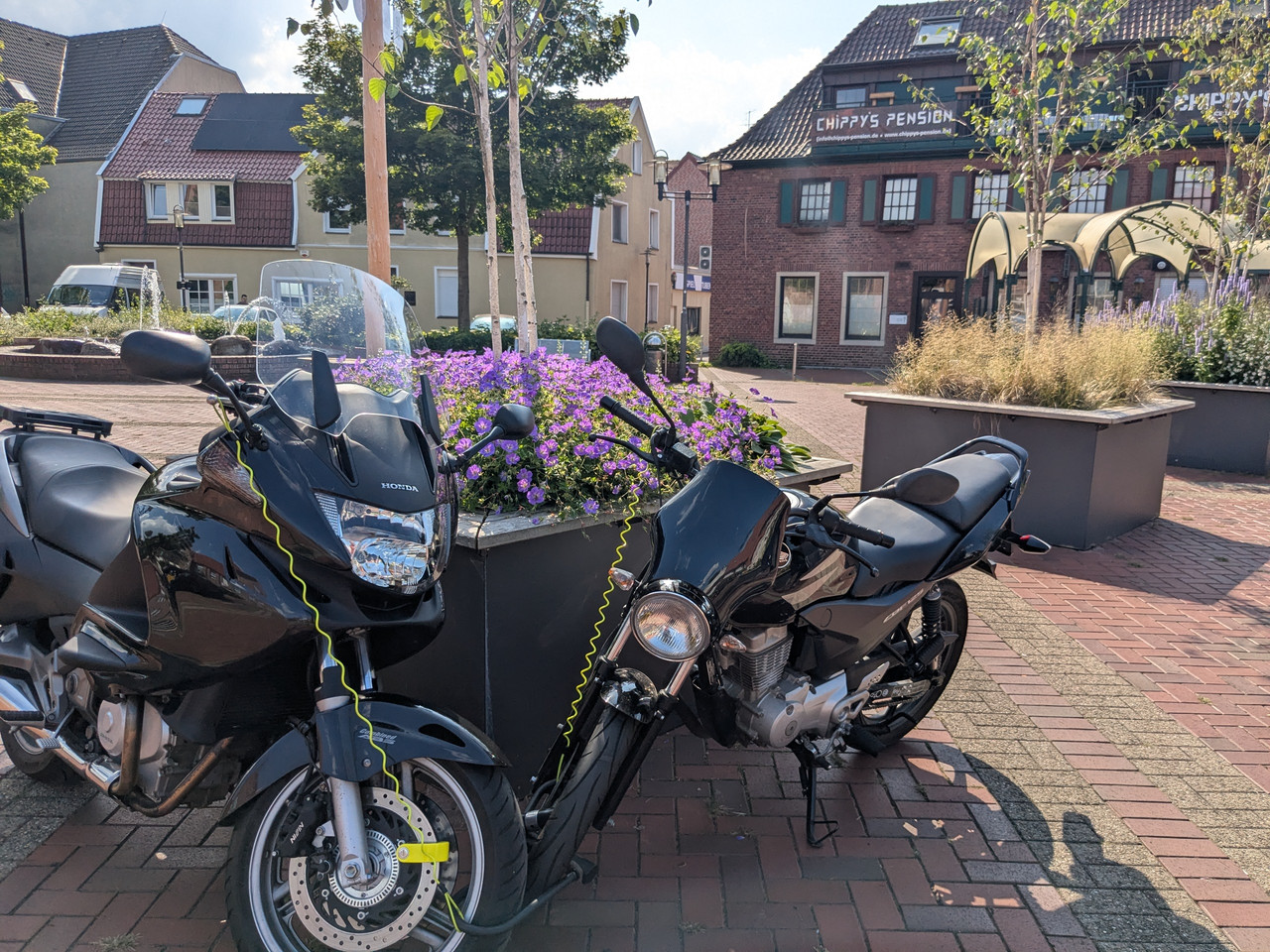 PXL 20250810 141408187