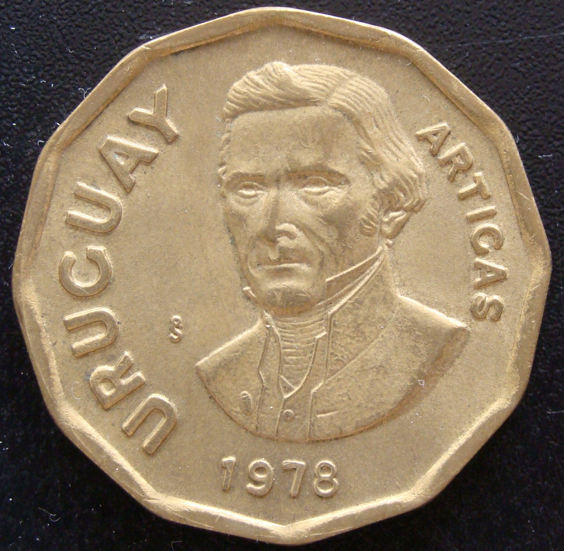 ¡¡No soy redonda!! (1 Nuevo Peso, 1978, Uruguay) URU-1-Peso-Nuevo-1978-anv
