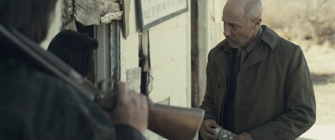 The-Last-Survivors-2014-Hindi-English-Blu-Ray-720p-x264-AVC-AAC-2ch-mkv-0005