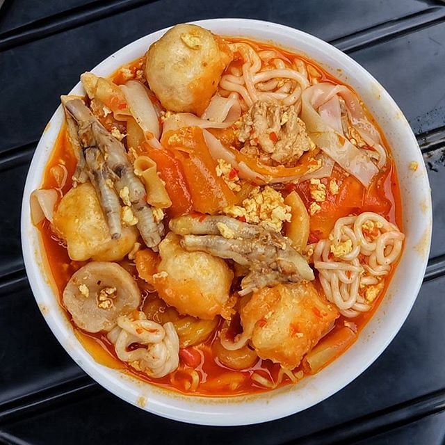 Ilustrasi menu seblak ceker