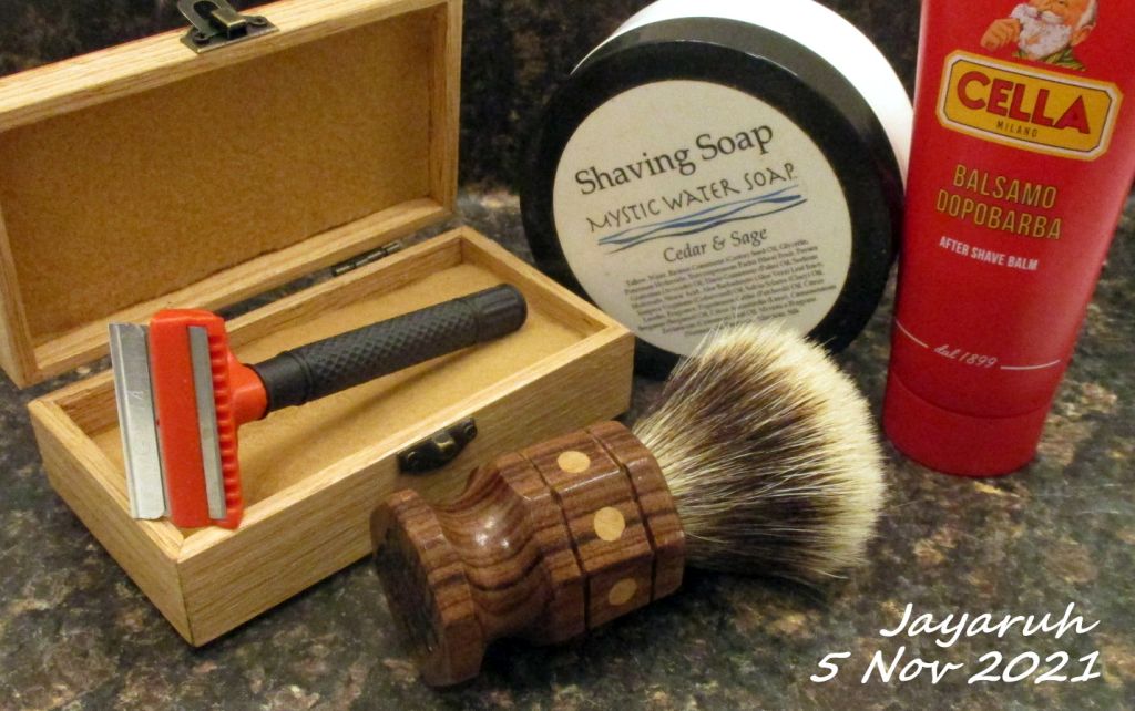 [Image: sos211105.jpg]