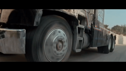 Truck-chase_scene___Terminator_2_[Remastered]-(1)-gif