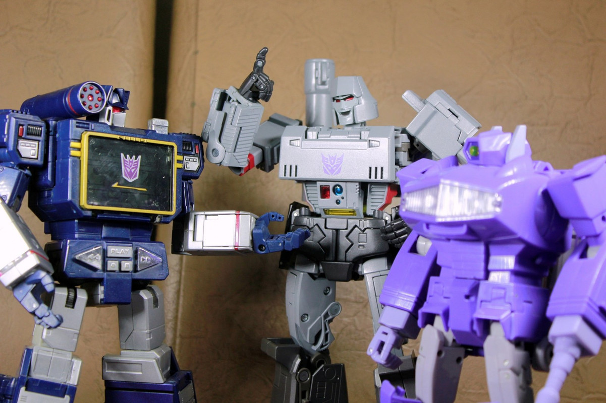 1490725746-mp-megs-02