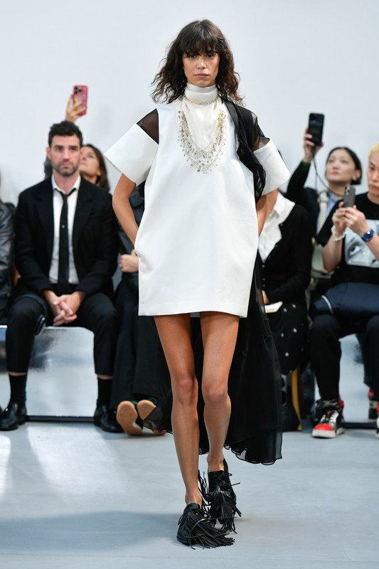 sacai-spring-26-r-dom-001