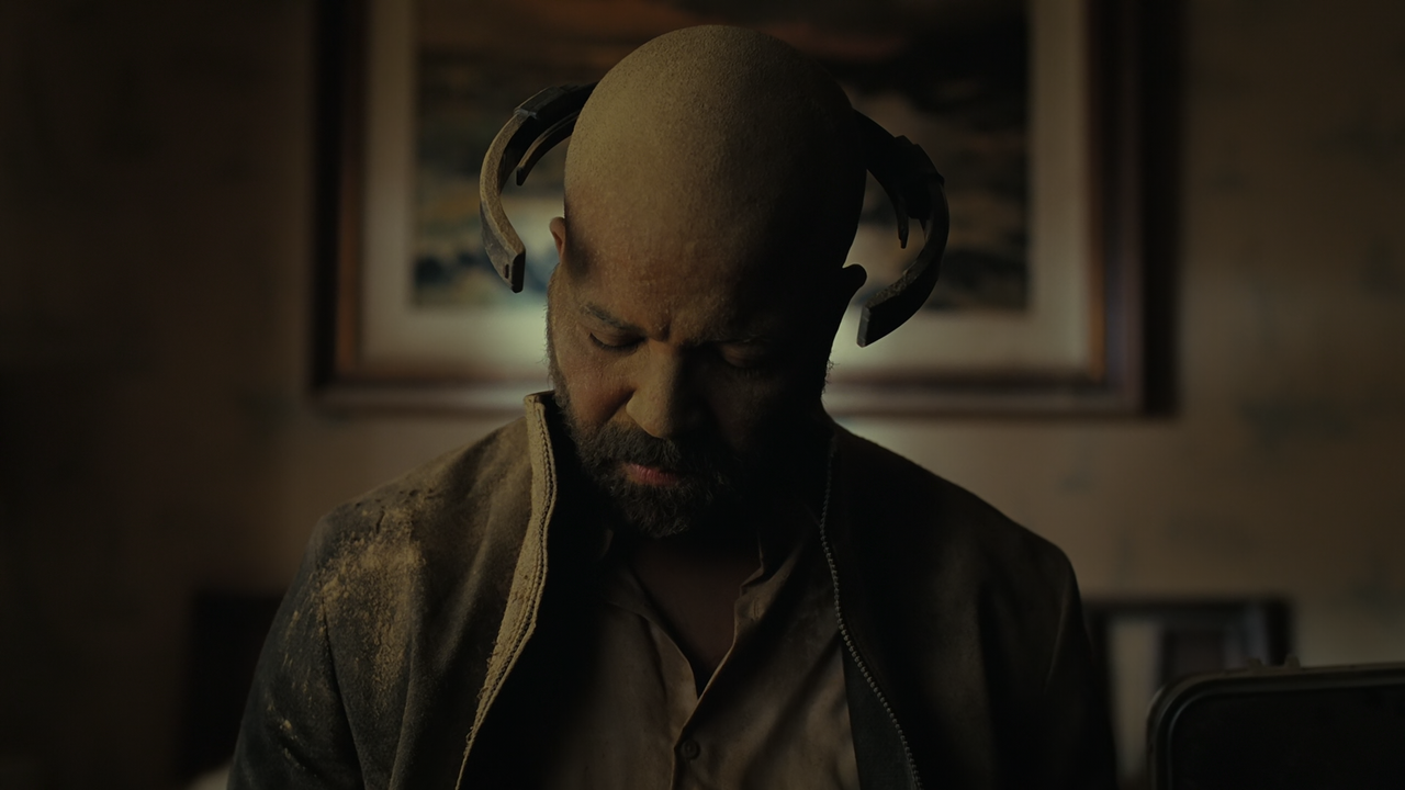 Westworld.S04E03.Années.Folles.1080p.10bit.BluRay.AAC5.1.HEVC-Vyndros.mkv_snapshot_06.54_[2022.12.16