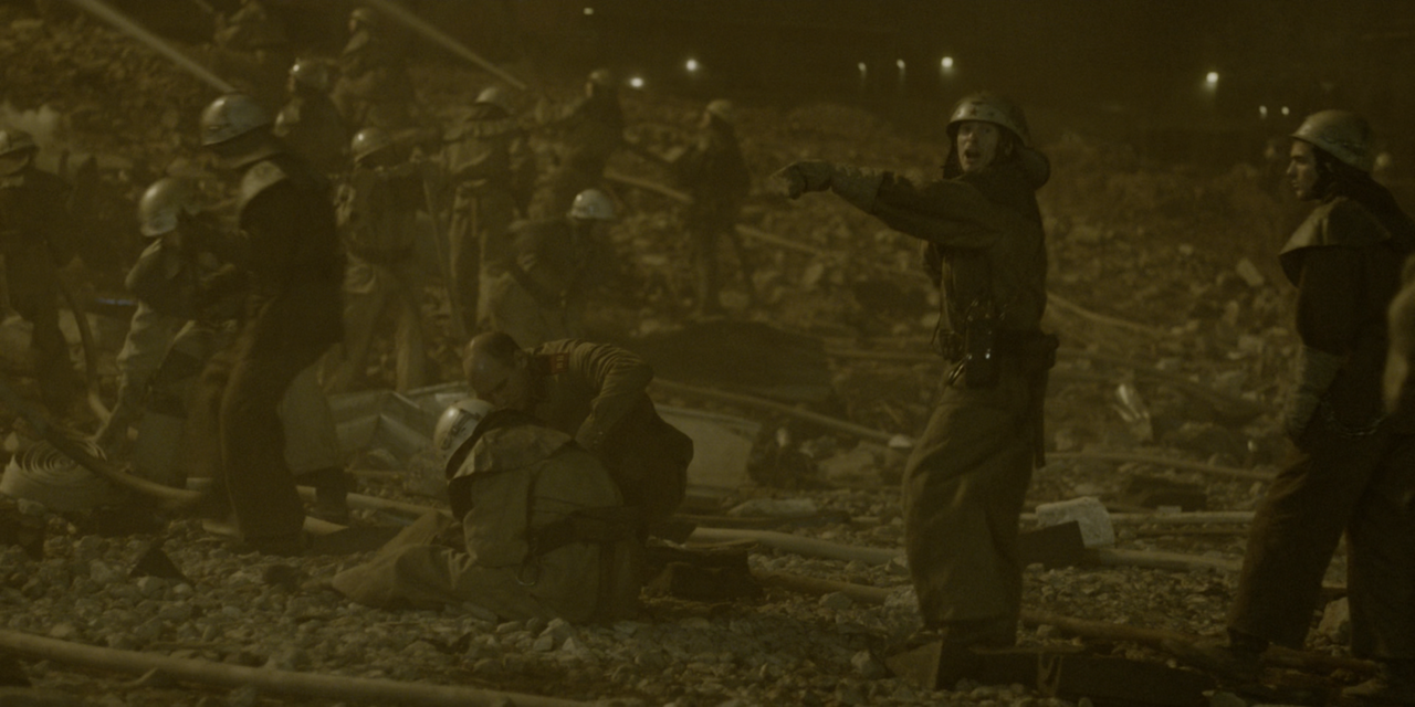 Chernobyl.S01E01.1.23.45.ITA.ENG.2160p.UHD.BluRay.x265.10bit.HDR-MeM.mkv_snapshot_18.37_[2021.01.15_