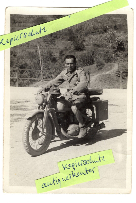 Photo Portrait Technik Feldwebel auf Motorrad Südfront (Italien)