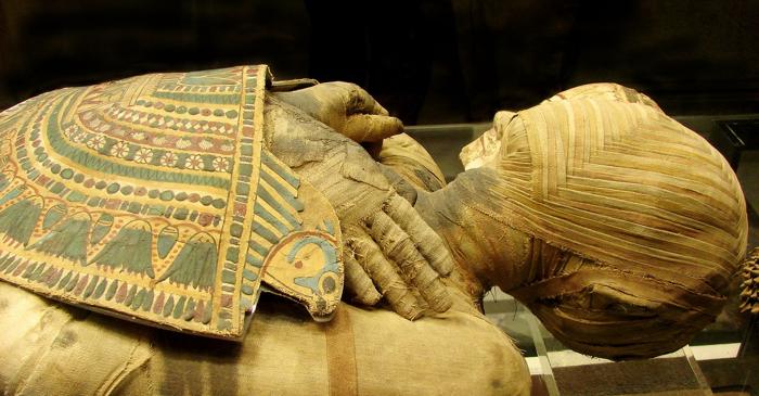 26338f4584-cum-mumificau-egiptenii-cadav