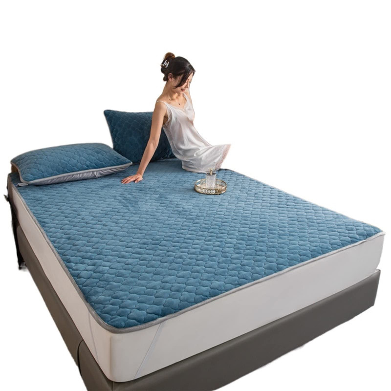 PULTRT Mattress Plush Thicken Quilted Linens Non slip Bed Cover Winter Bed Sheet Crystal Velvet Matt
