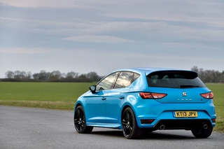 SEAT-Leon-FR-TDI-184-PS-featuring-optional-Titan