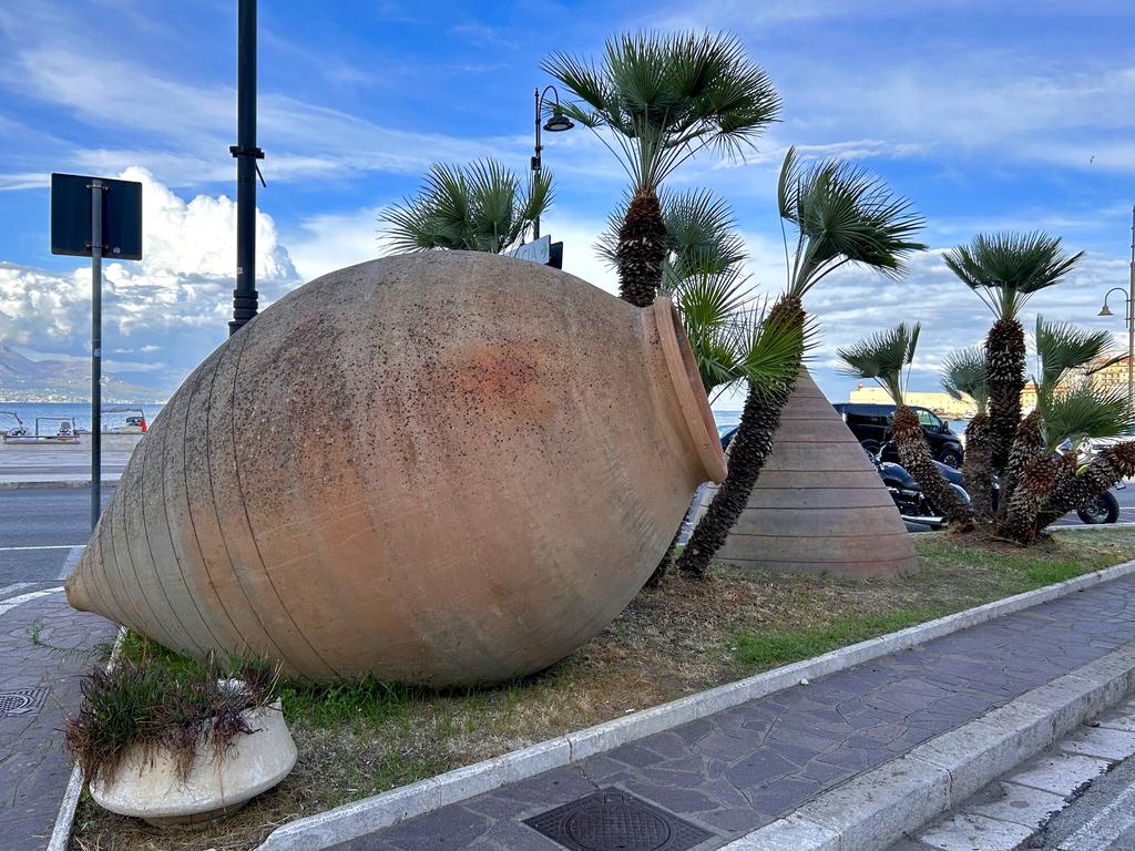 Жаркий сентябрь на побережье Тирренского моря. Жаркий сентябрь на побережье Тирренского моря.