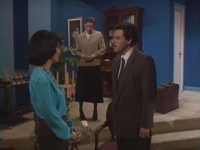 https://i.postimg.cc/d3CRP3mY/Diana-Salazar-74-08-42-31.jpg