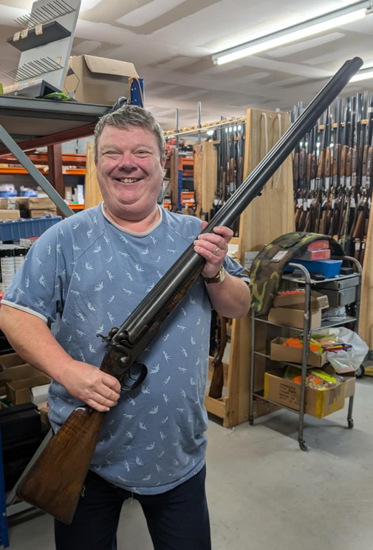 E37824CA-5E19-4DA3-B4E8-9FFBF5789437