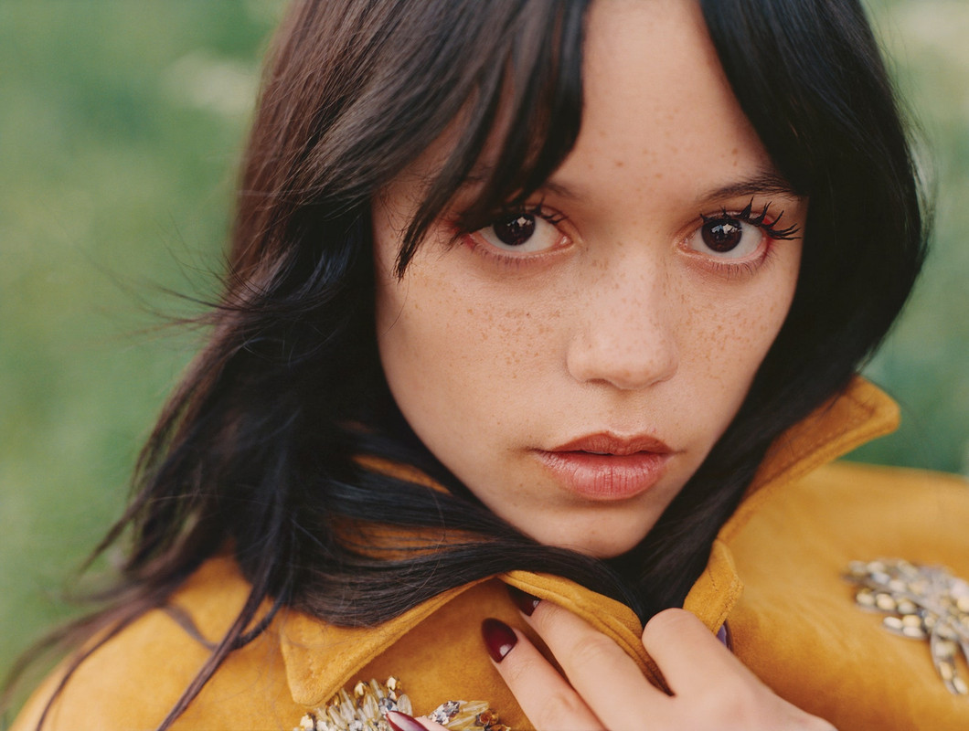 Vanity-Fair-Jenna-Ortega4.jpg