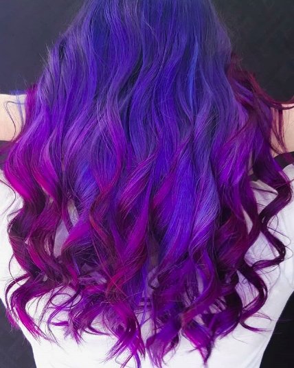 Фиолетовые пряди на темных длинных, коротких, средних волосах. Как сделать окрашивание, фото
