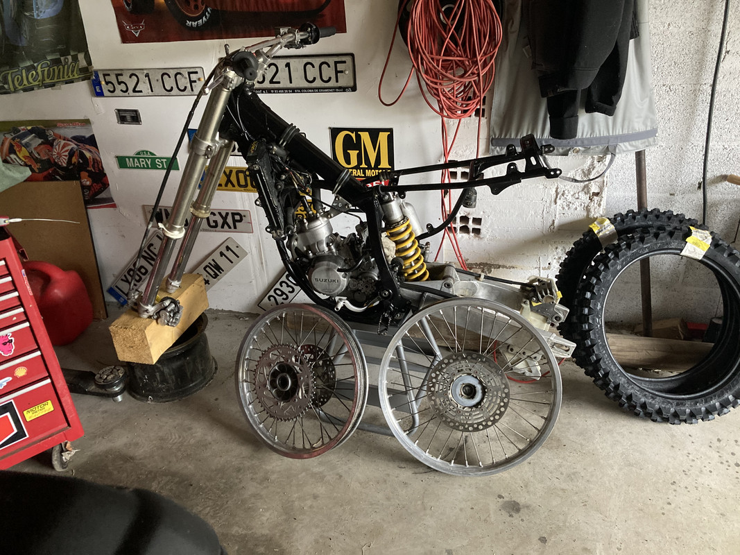 4FF0E0FC-A738-4E00-921F-209FD20D79E1