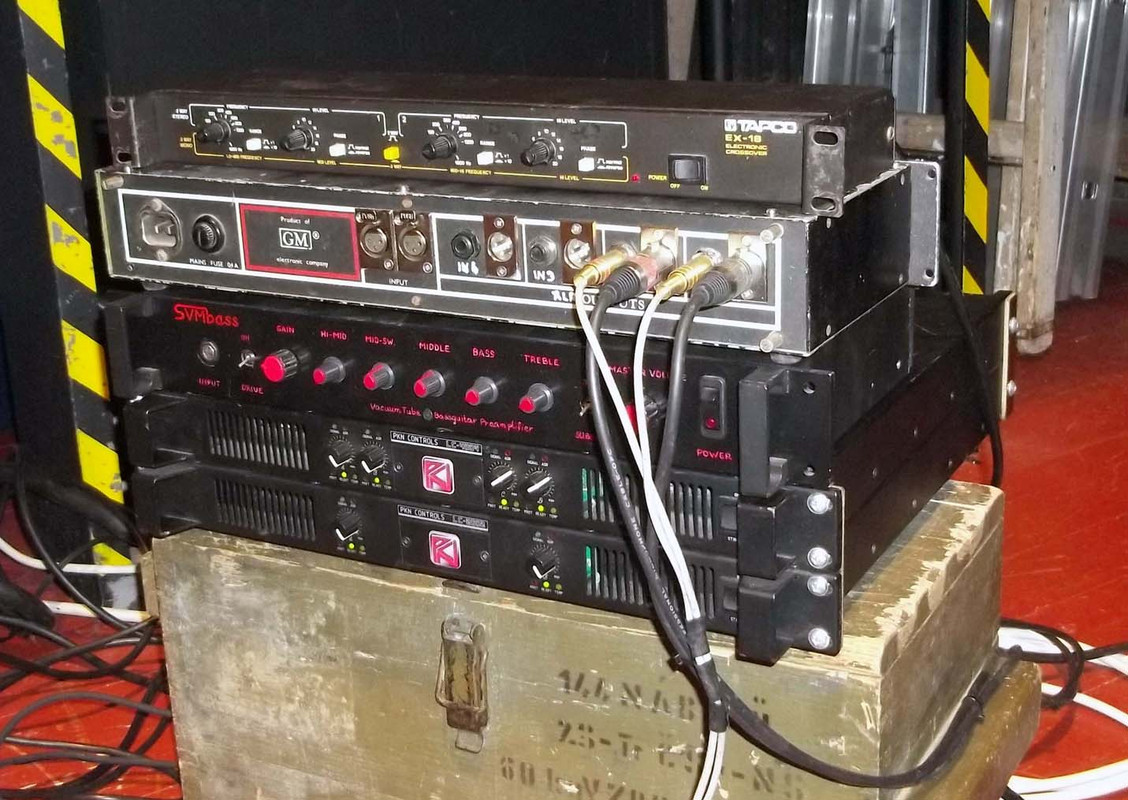 2225261