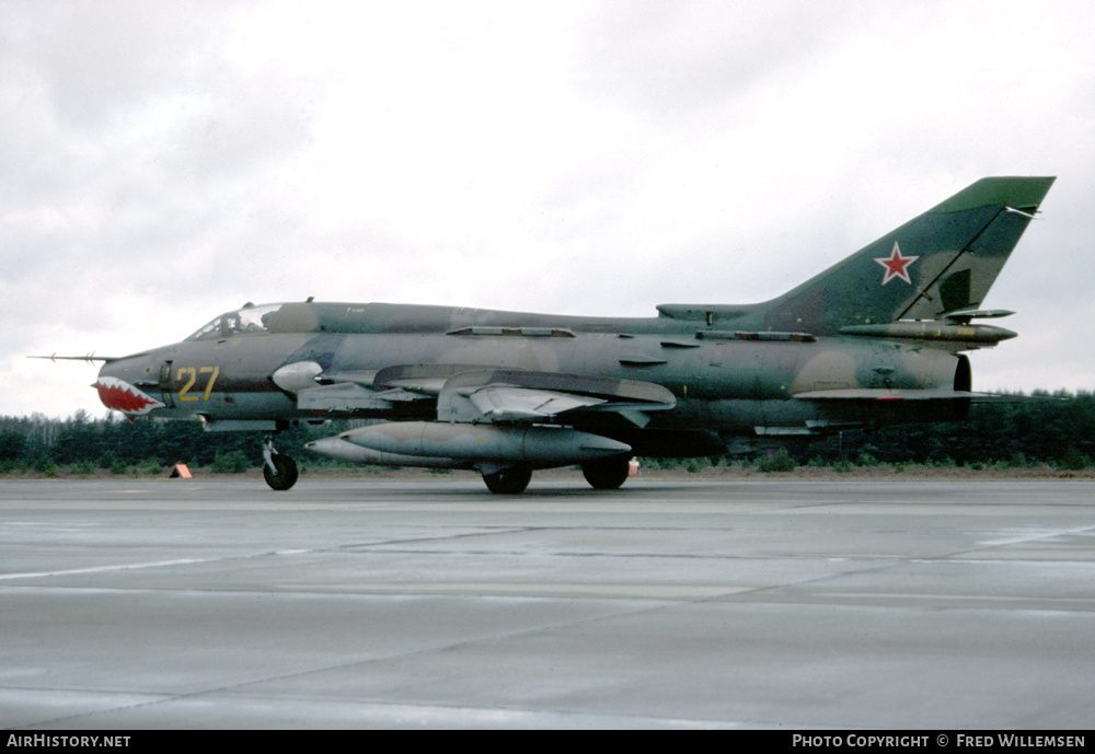 20 GvAPIB Su-17M4 27 yellow_12204_05.04.94