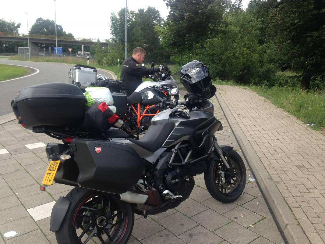 8EB7F1AD-F68F-4FCB-AE69-FC1CA94ABC80