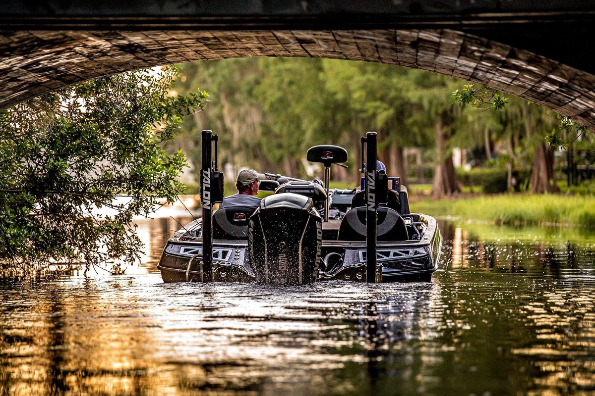 01EDB716-DAE5-4387-989D-36A7BE22A0D1