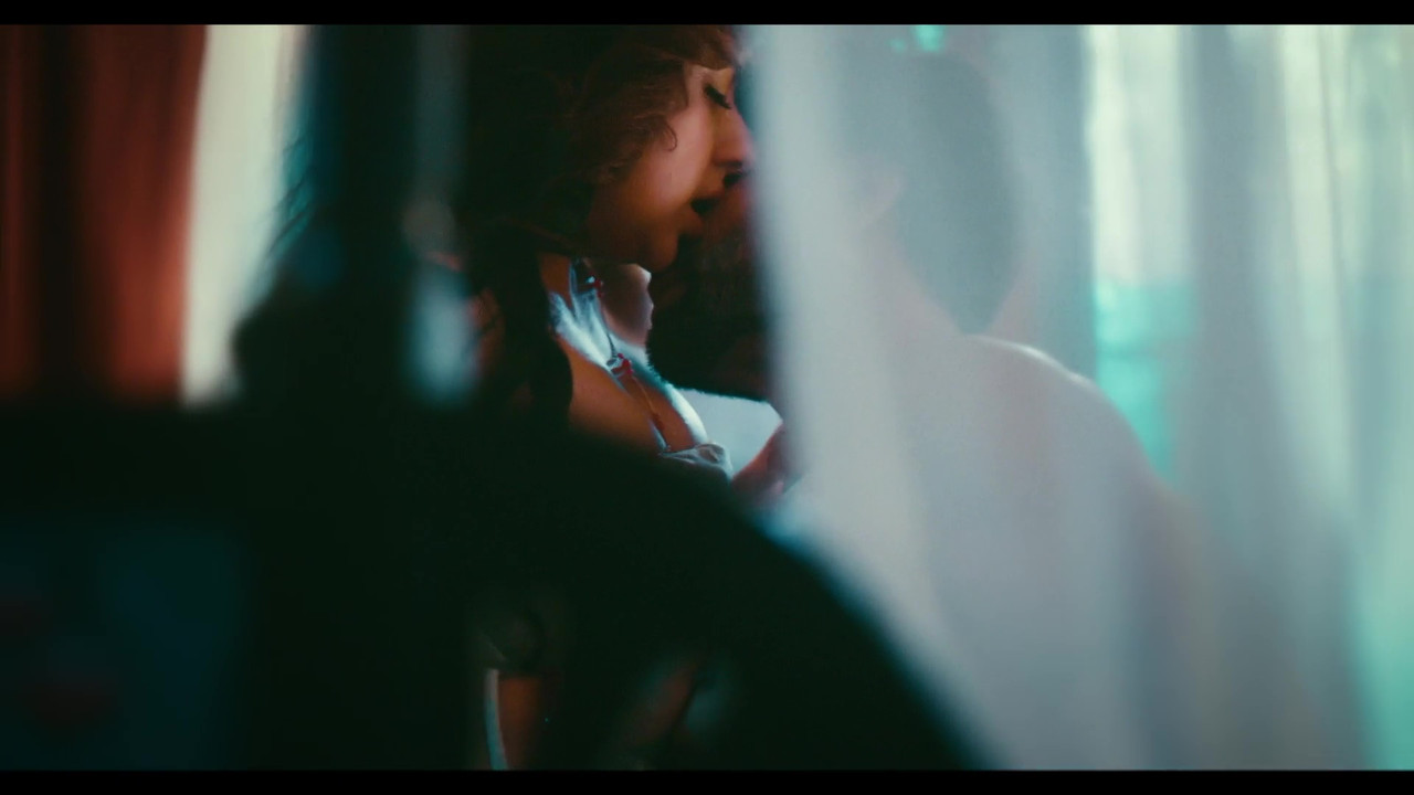 vlcsnap-2025-04-16-23h11m03s503