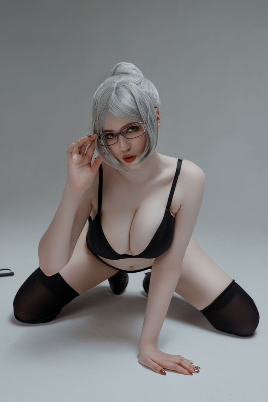 [Image: Alin-Me-Sh-27.jpg]