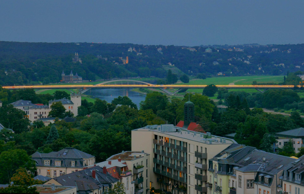 Bild: https://i.postimg.cc/d3MjR1Xm/P1300010.jpg