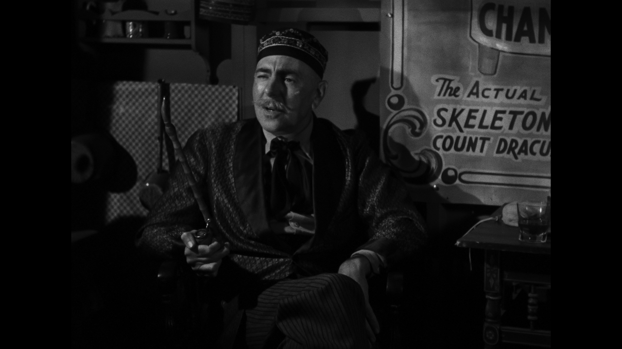 mpv-shot_House.of.Frankenstein.1944.2160p.UHD.BDRemux.HDR.HEVC-Нечипорук_00_06_02_0002