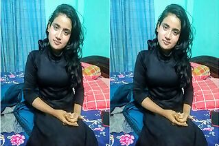 Hot girl from bangla shows tits mms