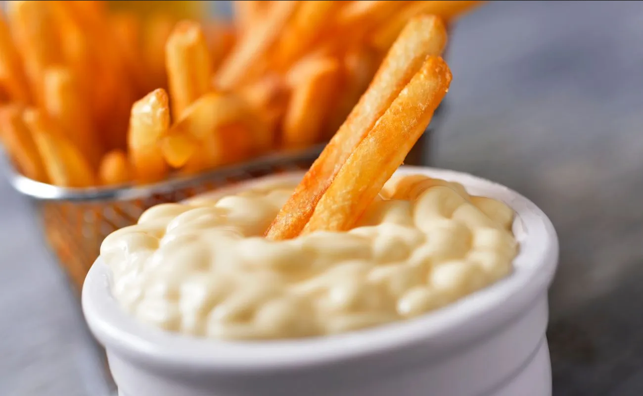 ¿La mayonesa debe ir en el refrigerador? Esta es forma correcta de conservarla