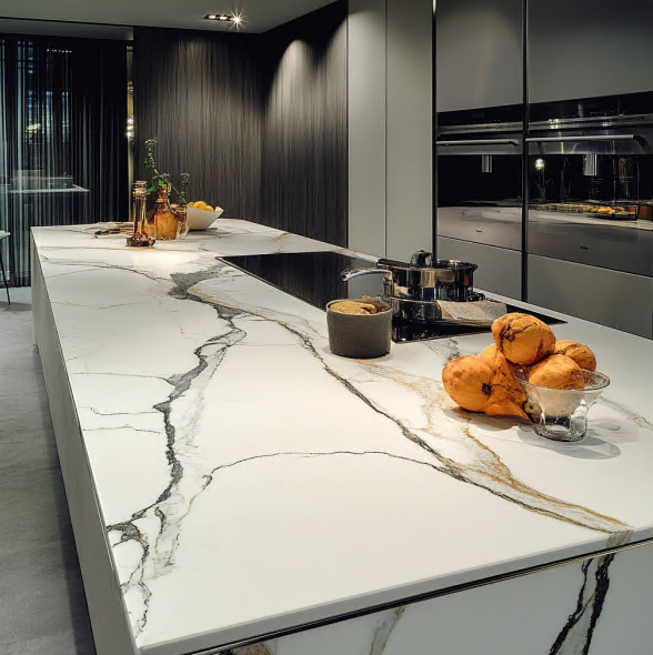 Encimera Neolith resistente en cocina