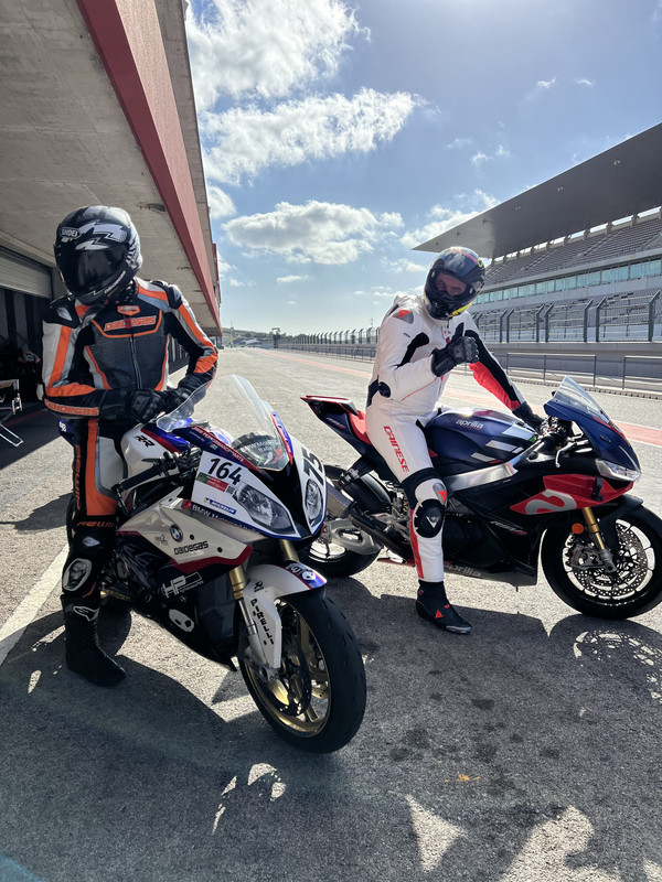 F5F5E8E4-245C-492E-99AC-6A4538343205