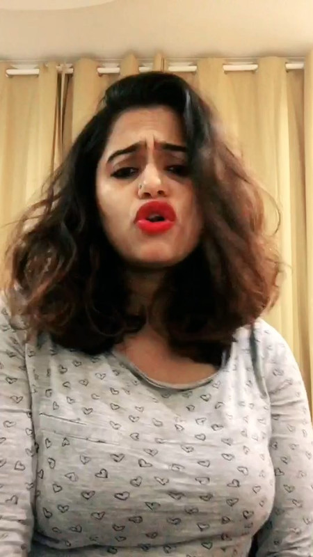 Desi girl huge tits in grey tight tshirt.mp4_snapshot_00.11.066